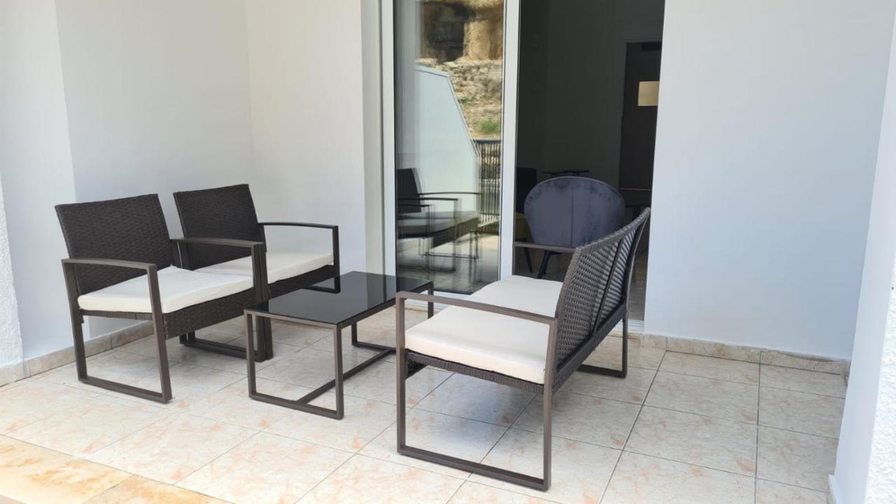 Paphos Laertis Apartments - By Imh Travel & Tours מראה חיצוני תמונה