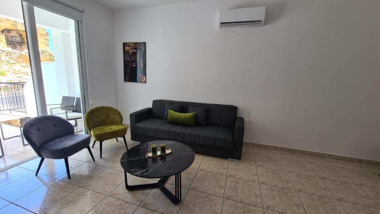 Paphos Laertis Apartments - By Imh Travel & Tours מראה חיצוני תמונה