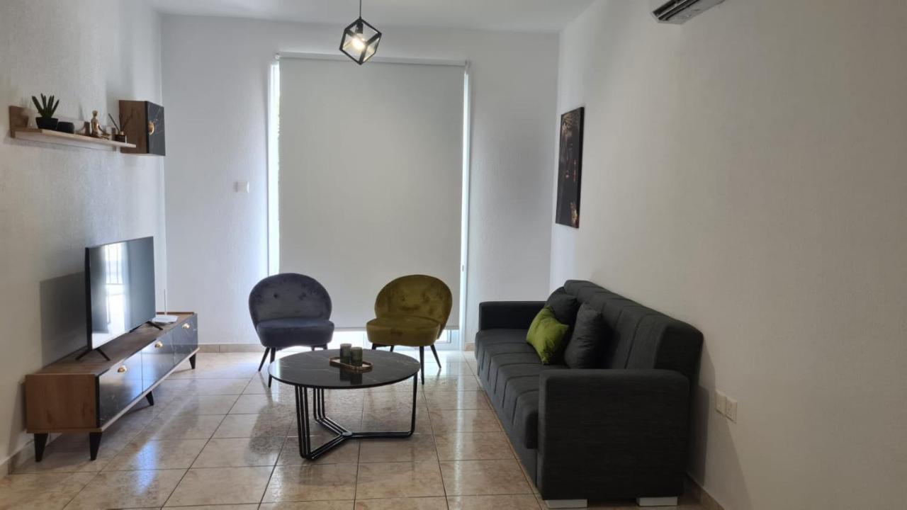Paphos Laertis Apartments - By Imh Travel & Tours מראה חיצוני תמונה