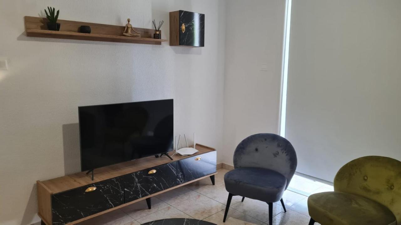 Paphos Laertis Apartments - By Imh Travel & Tours מראה חיצוני תמונה