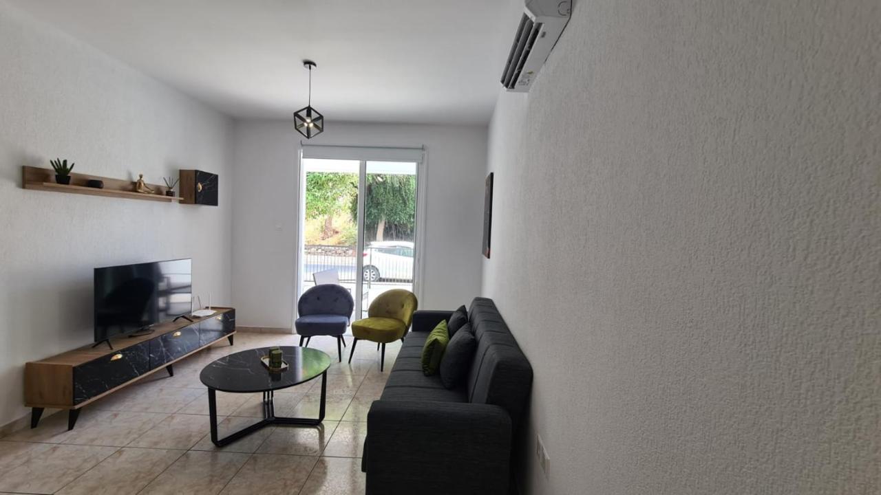 Paphos Laertis Apartments - By Imh Travel & Tours מראה חיצוני תמונה