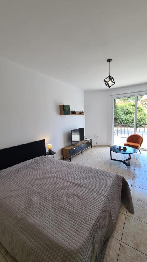 Paphos Laertis Apartments - By Imh Travel & Tours מראה חיצוני תמונה
