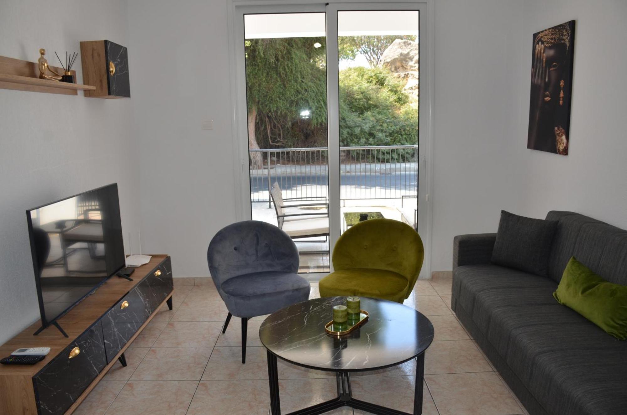 Paphos Laertis Apartments - By Imh Travel & Tours מראה חיצוני תמונה