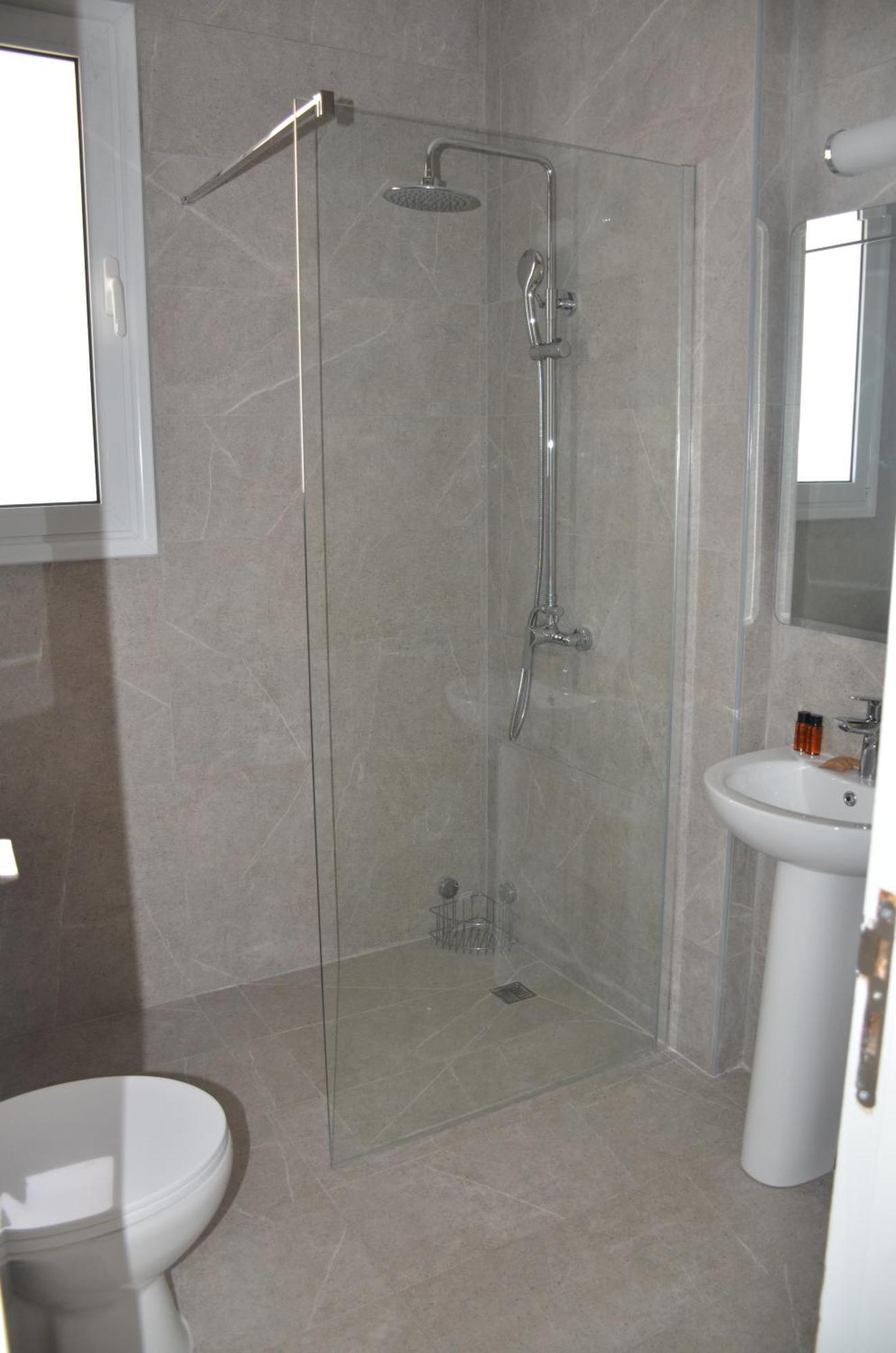 Paphos Laertis Apartments - By Imh Travel & Tours מראה חיצוני תמונה